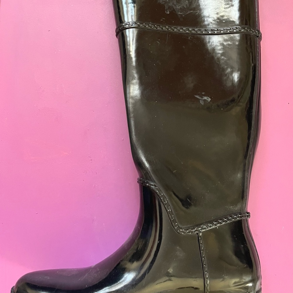 Micheal Kori’s Solid Black Rain Boot - image 5